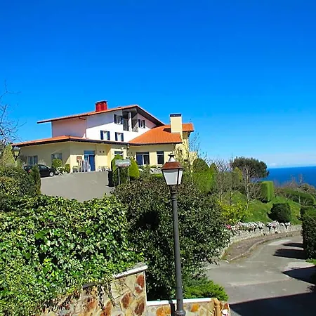 Ermintxo Hotel *