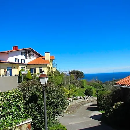 Ermintxo Hotel *