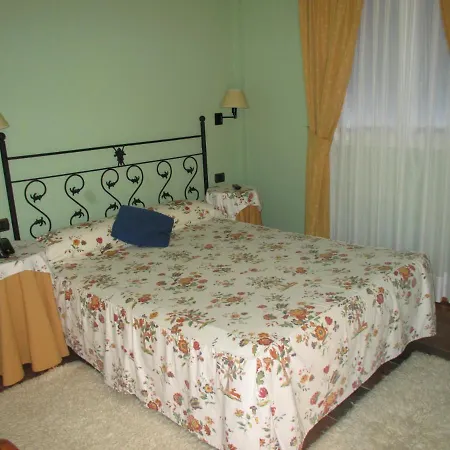 Ermintxo Szálloda Ea